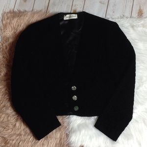 Vintage Saks Fifth Avenue Black Velvet Button up Blazer Womens Size SM Jacket